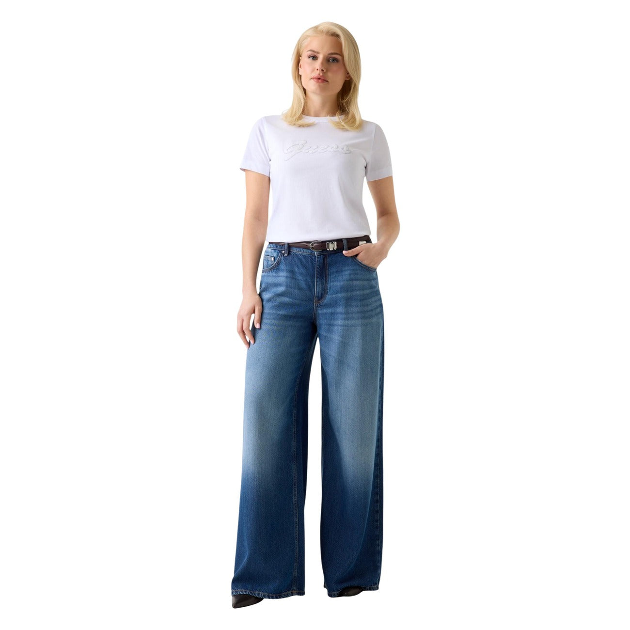 Guess - Guess T-shirt Kvinna